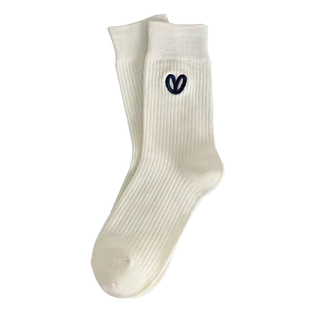 1 Pair Women Simple Embroidery Heart Pattern Sport Socks Solid Color Ribbed Mid-tube Sport Socks Sweat-absorbing Simple Image 3