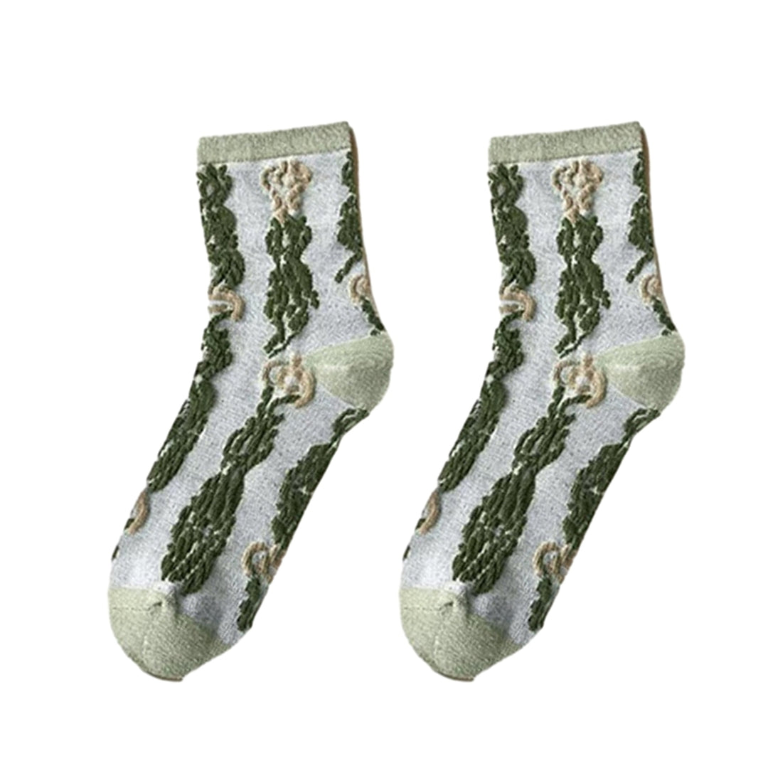 1 Pair Women Socks Retro 3D Embossed Mid-tube Thick Soft Warm Anti-slip High Elasticity Flower Rabbit Pattern Breathable Image 2