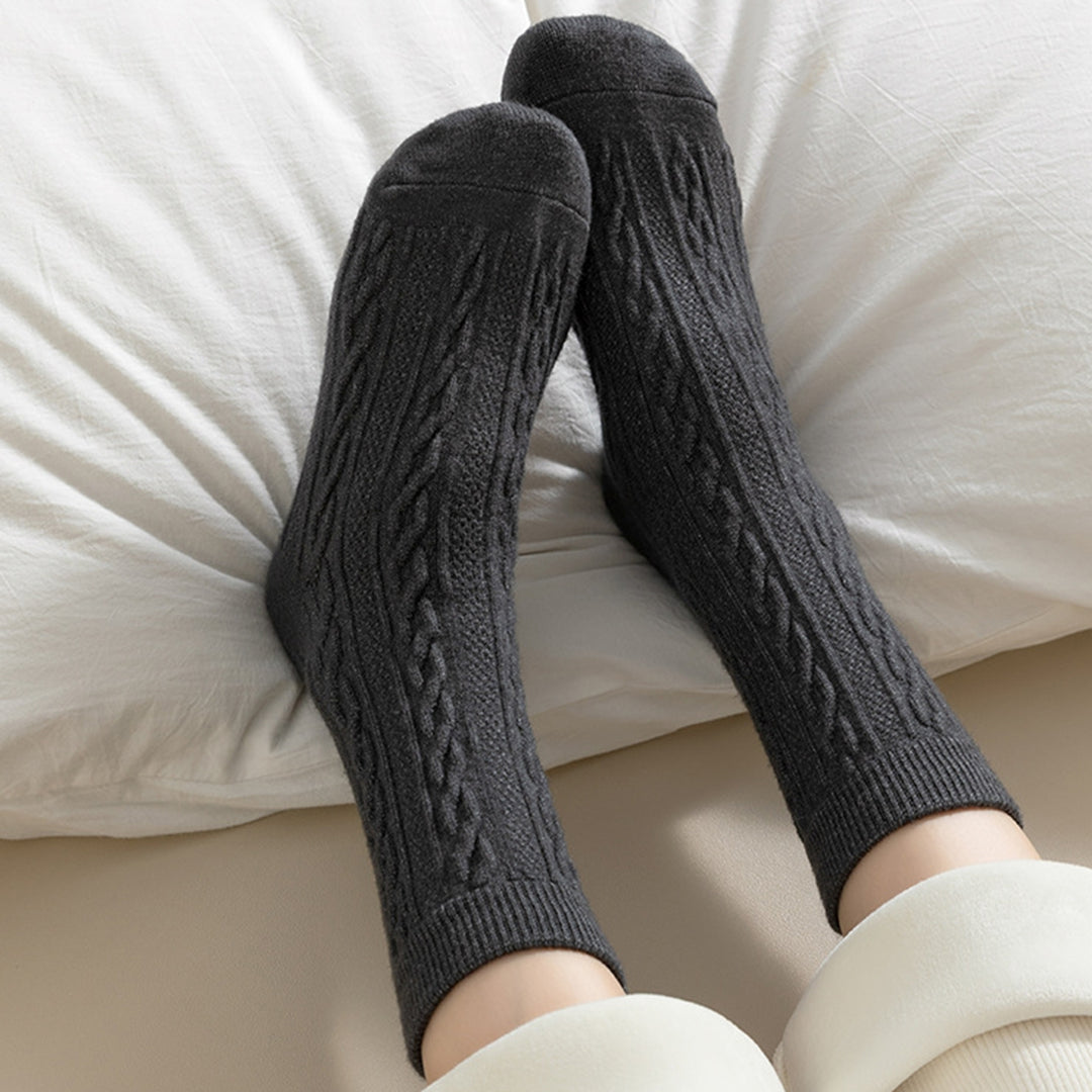 1 Pair Women Winter Socks Solid Color Soft Twisted Texture Breathable Mid-tube High Elasticity Warm Anti-slip No Odor Image 8