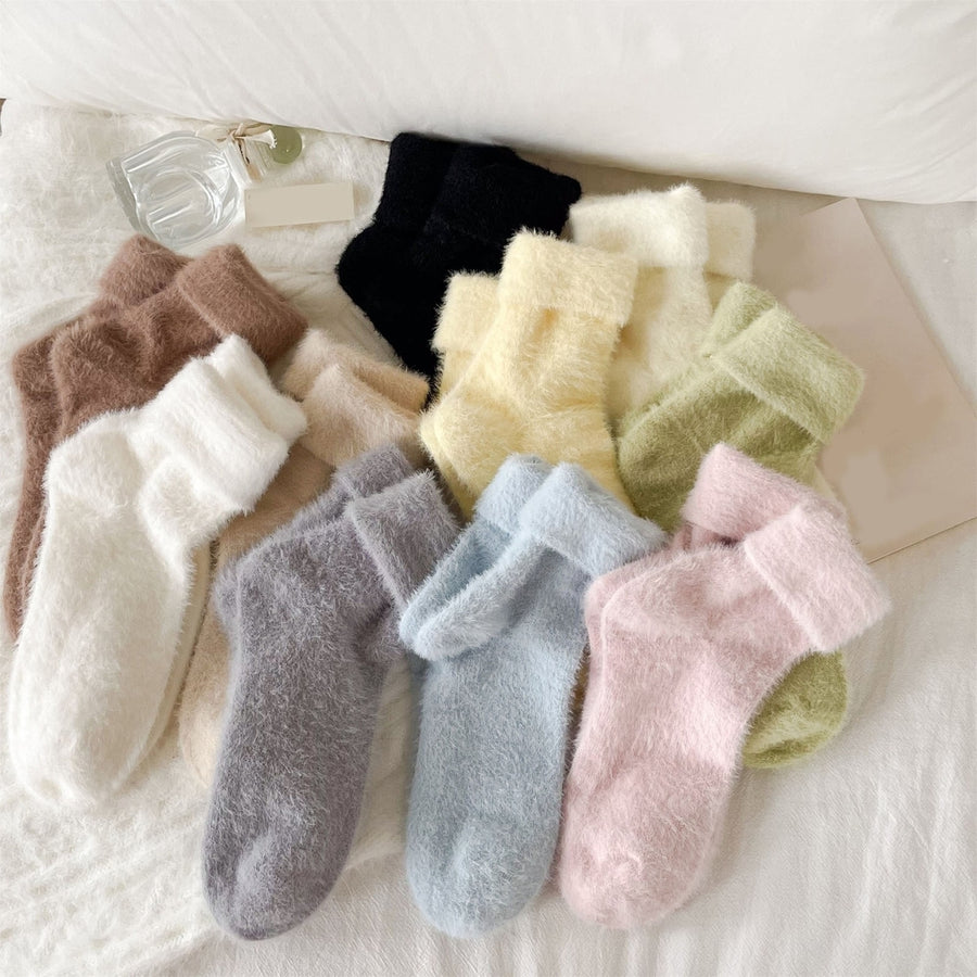 1 Pair Women Winter Socks Thick Plush Warm Elastic Anti-slip Cozy Absorb Sweat Anti-shrink Soft Mid-tube No Odor Lady Image 1