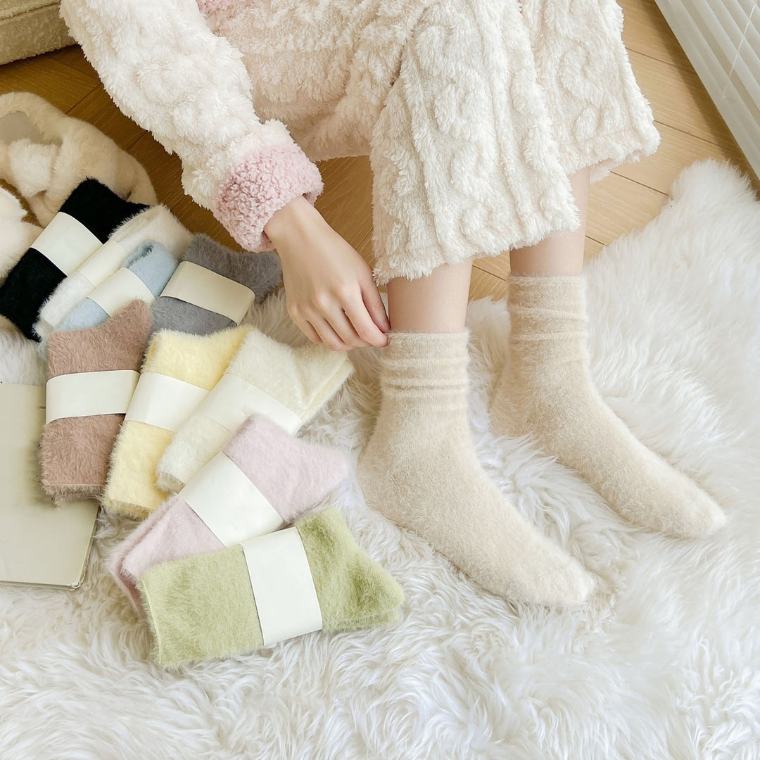 1 Pair Women Winter Socks Thick Plush Warm Elastic Anti-slip Cozy Absorb Sweat Anti-shrink Soft Mid-tube No Odor Lady Image 12