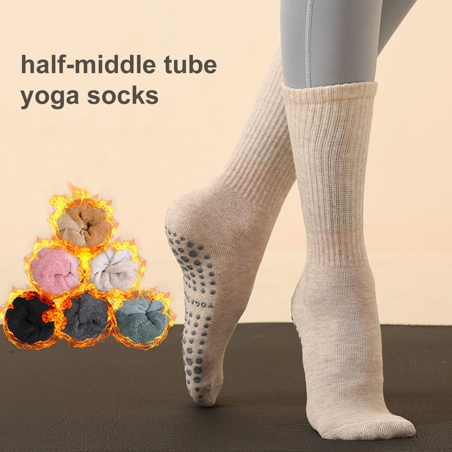 1 Pair Women Winter Yoga Socks Solid Color Soft Breathable Anti-skid Particle Bottom Mid-tube High Image 1