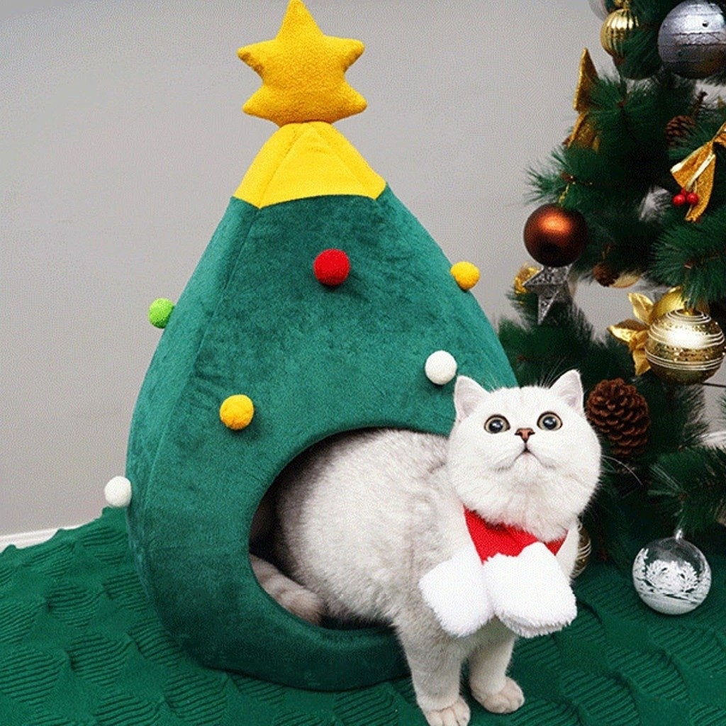 Cosy Warm Christmas Tree Cat Bed-adorable Christmas tree cat bed Image 4