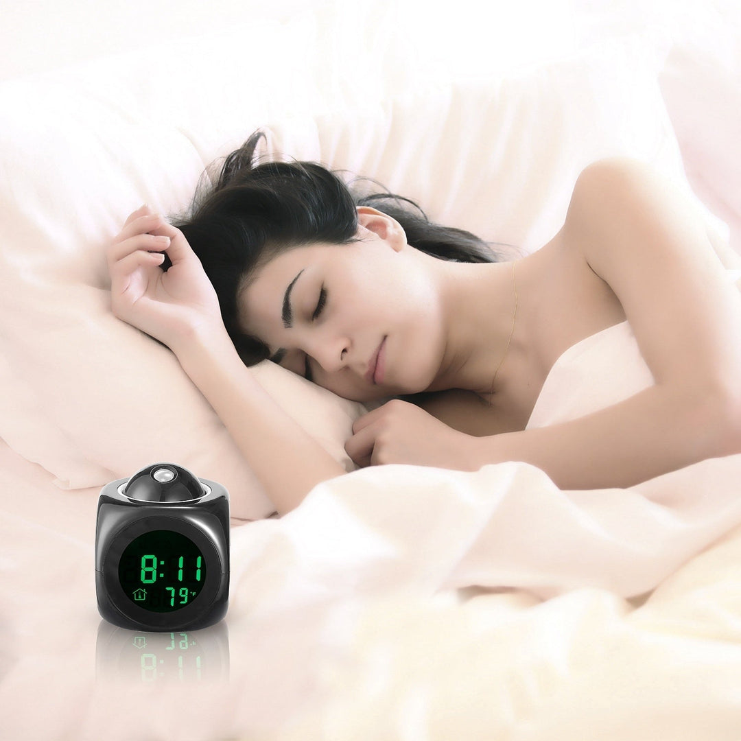 LCD Projection Alarm Clock Battery Powered with Voice Broadcast Function Snooze Temperature Display 12 24 Hour Time Image 4