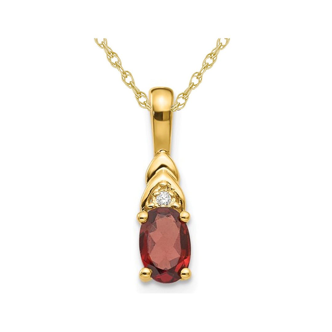 3/5 Carat (ctw) Garnet Pendant Necklace in 14K Yellow Gold with Chain Image 1