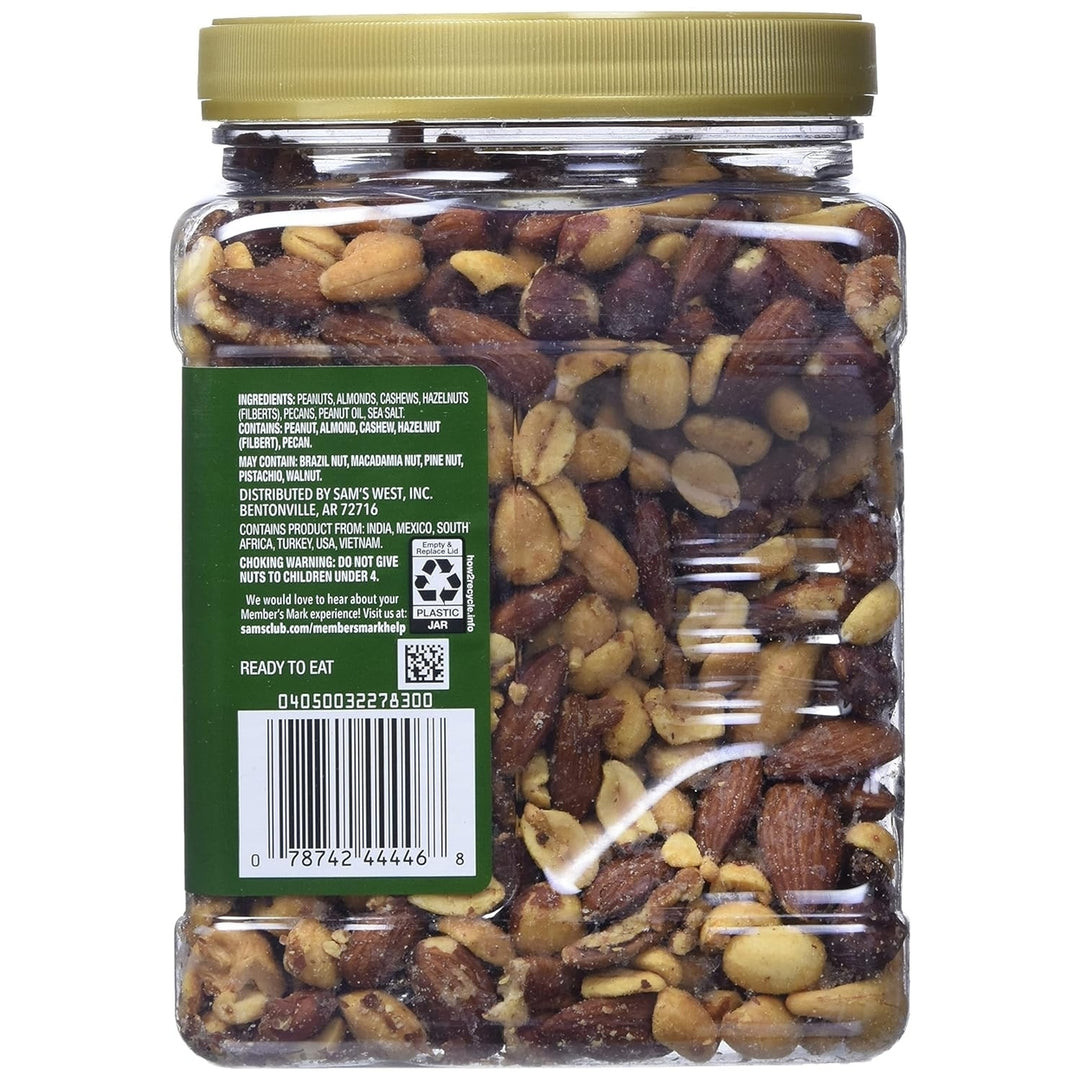 Members Mark Deluxe Mixed Nuts with Sea Salt (34 Ounce) Image 3
