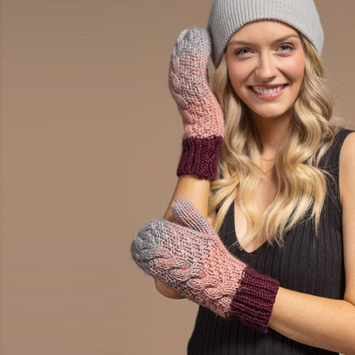 Chunky Cable Knit Mittens Image 1