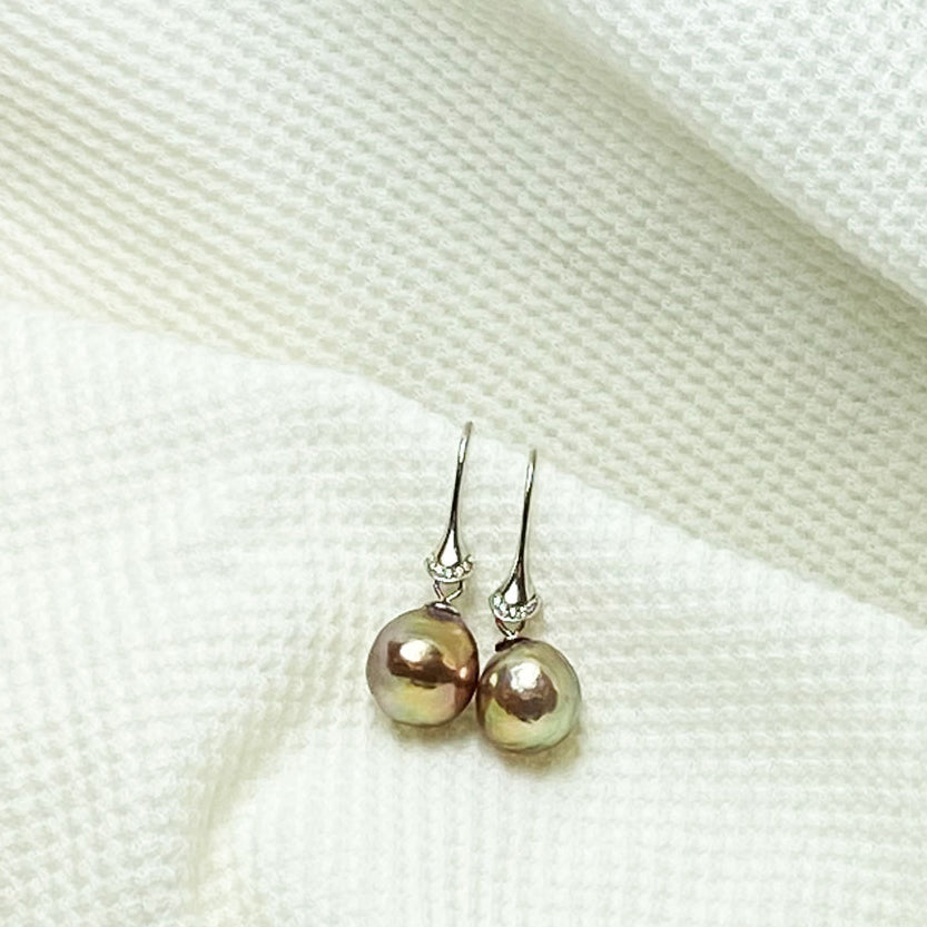 Cindy Fresh Water Baroque Pearl Drop Earrings Image 1