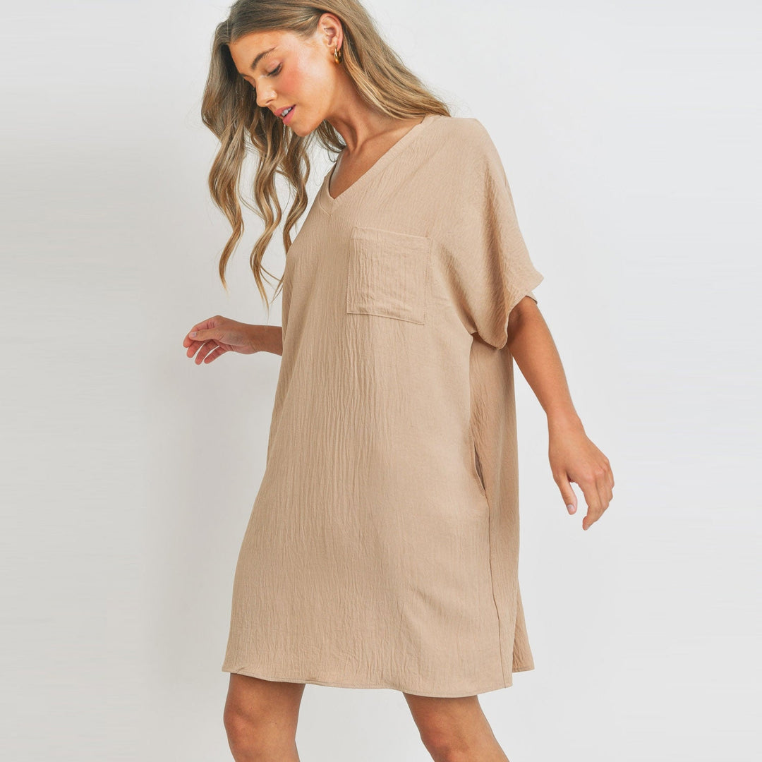 Crinkle Chic V-Neck Pocket Dress Image 8