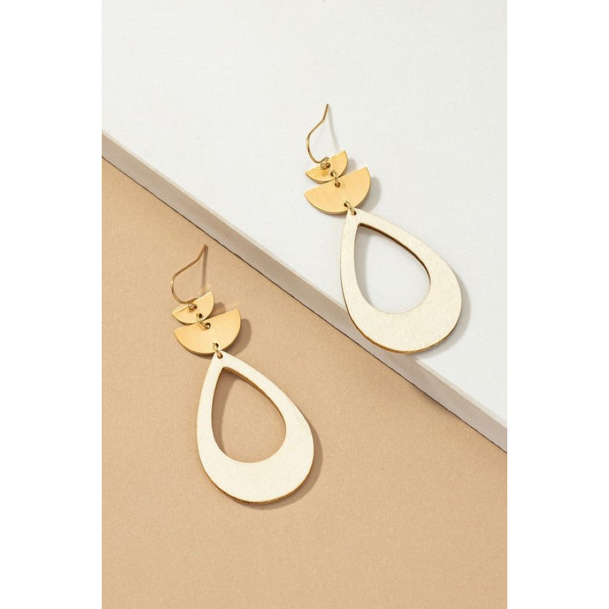 Cutout dangling wood teardrop earrings Image 2