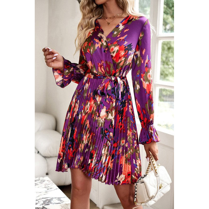 Artsy Floral V-Neck Pleated Dress Image 4