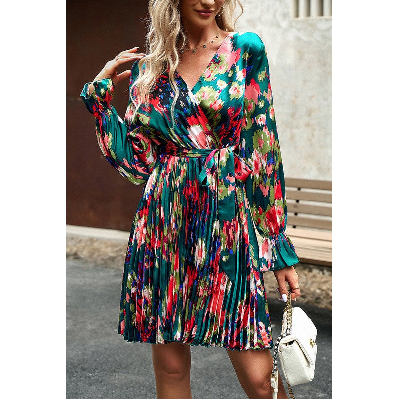 Artsy Floral V-Neck Pleated Dress Image 6