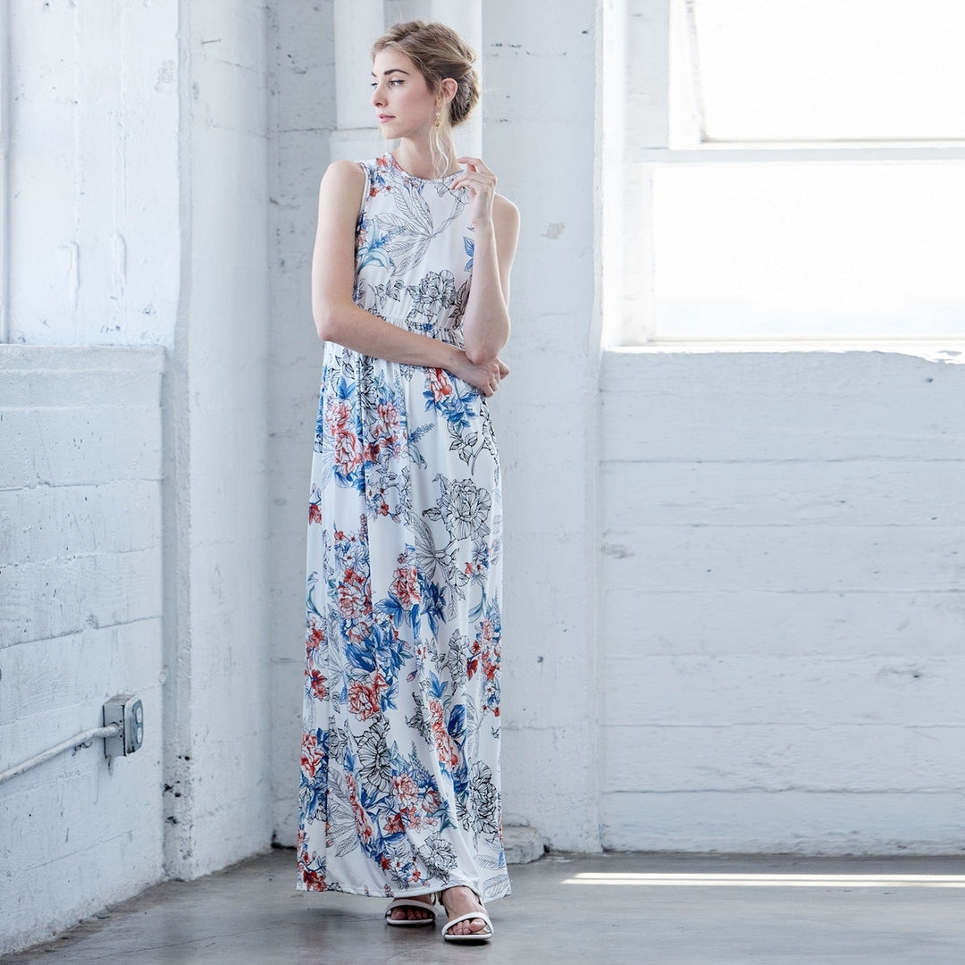 Botanical Retreat Sleeveless Maxi Dress Image 9