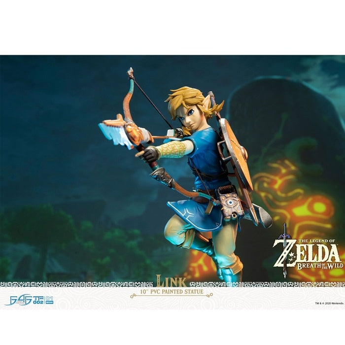 FIRST 4 FIGURES The Legend of Zelda: Breath of the Wild: Link (Standard edition) 24.5x14x23cm Image 1