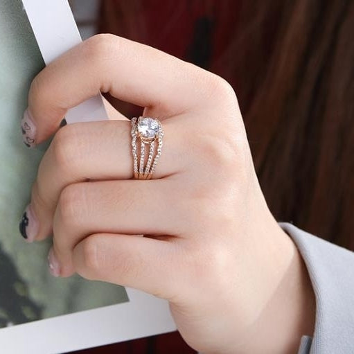 Fashionable new minimalist Instagram style, trendy closed loop ring, versatile for commuting Image 2