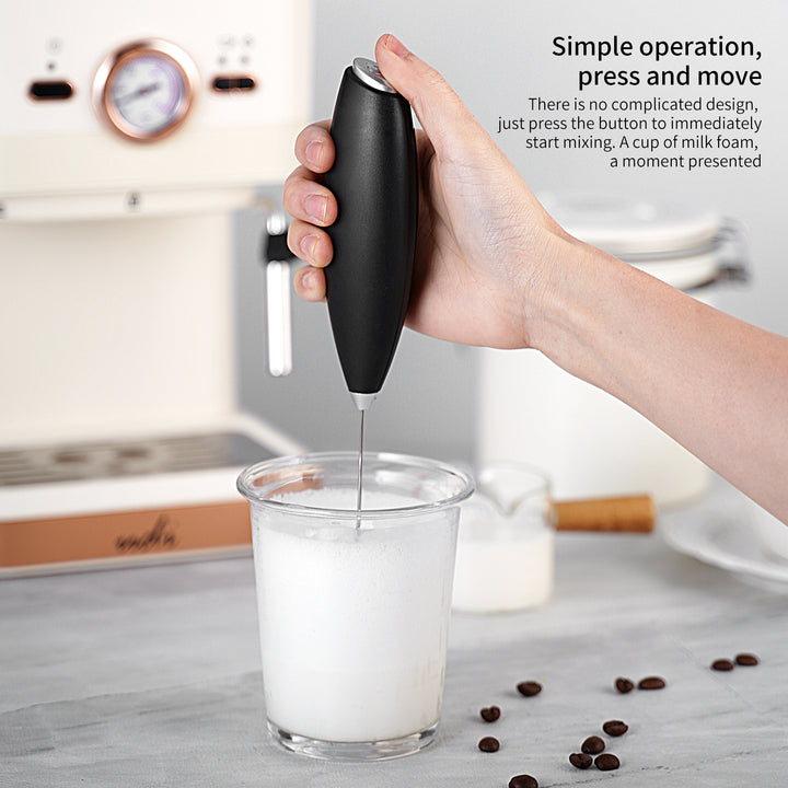 Electric mini milk frother Image 4