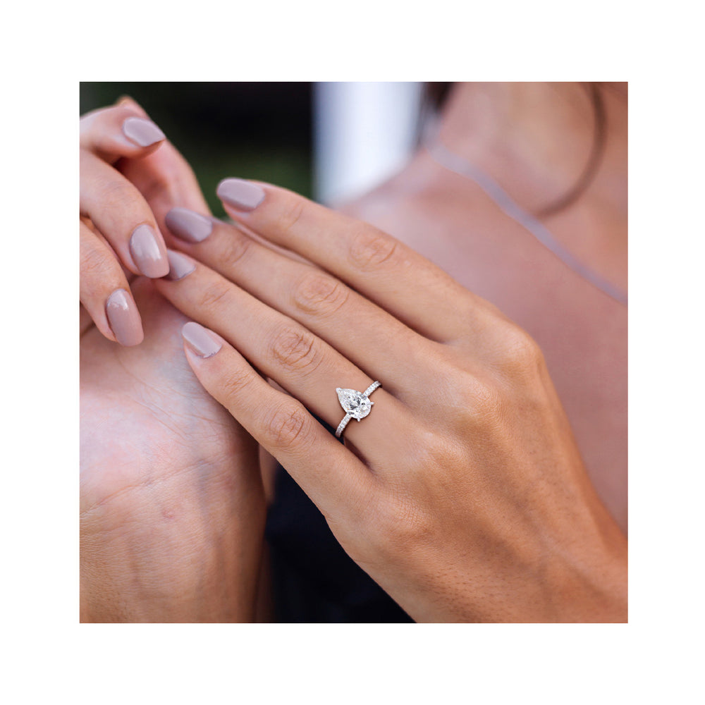 2.16 Carat (ctw VS1-VS2G-H) Lab-Grown Diamond Pear-Cut Engagement Ring in 14k White Gold Image 2