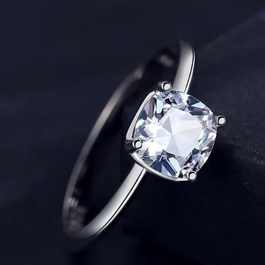 Square single head diamond ring for womenlight luxury and elegant 1 carat diamond ring jewelryValentines Day gift Image 2