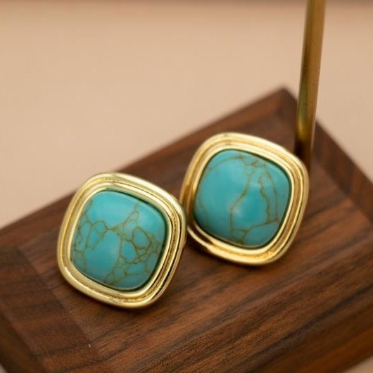 Chinese style earrings styles in spring and summerwith ethnic minority stylegreen turquoisecracksand natural vintage Image 2