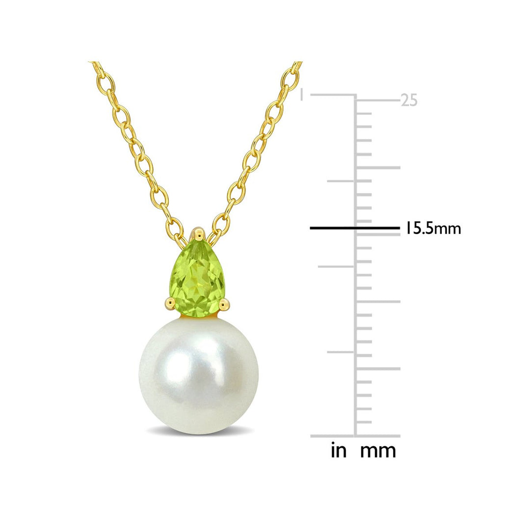 8.5-9mm Freshwater Cultured Drop Pearl Pendant Necklace with Peridot Yellow Sterling Silver with Chain Image 2