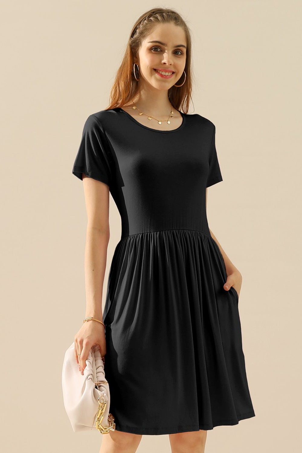 Ninexis Full Size Round Neck Ruched Dress with Pockets Image 3