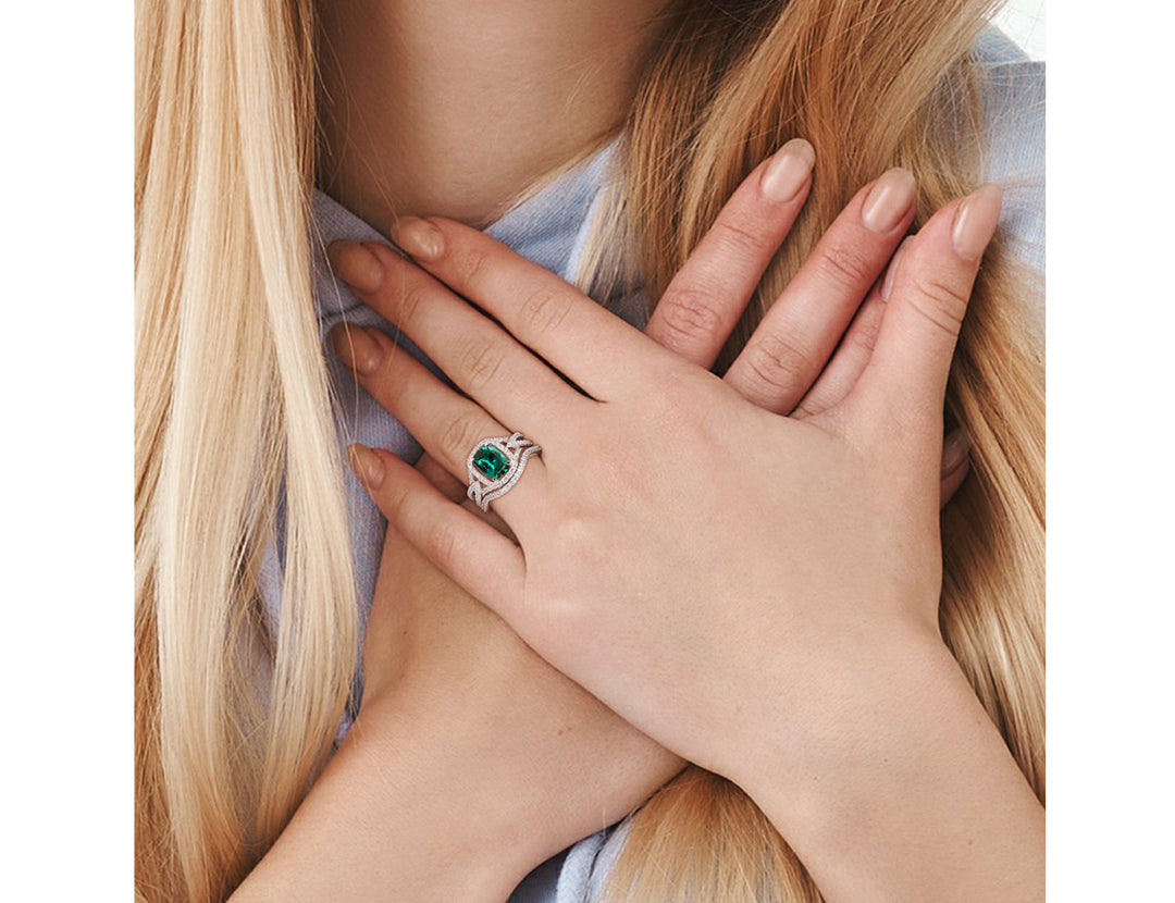2.00 Carat (ctw) Lab-Created Emerald Bridal Wedding Ring Set 10K Gold with Diamonds Image 3