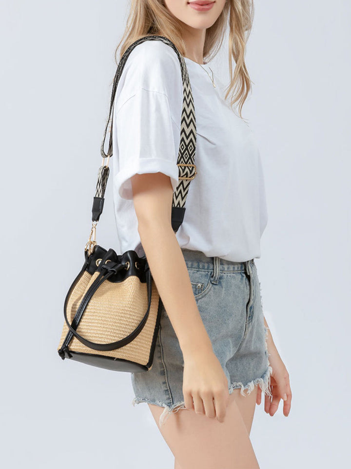 Straw Braided Adjustable Strap Bucket Bag Image 11