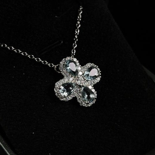 Small Fresh Aquamarine Four Leaf Clover Necklace with Hot Selling Sweet Potato and Versatile Style Collar Chain Image 1