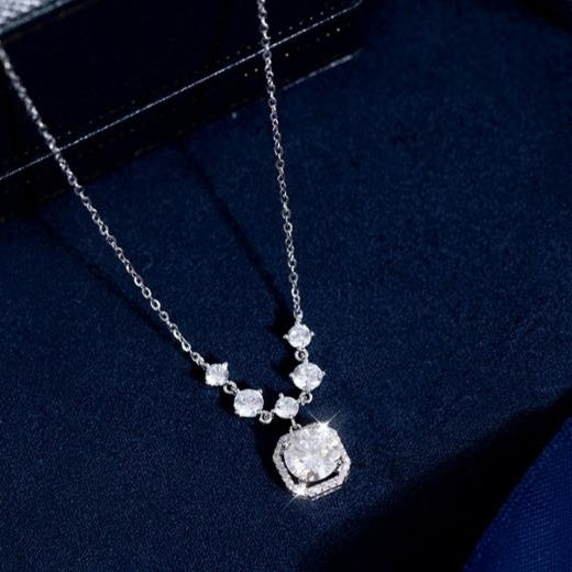 S925 Pure Silver Sugar Necklace for Womens Exquisite Light Luxury Mosang Diamond PendantHot Selling Collar Chain Image 2