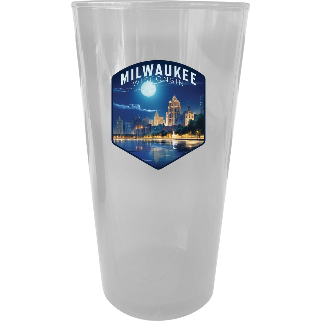 Milwaukee Wisconsin Design B Souvenir Plastic 16 oz pint Image 3