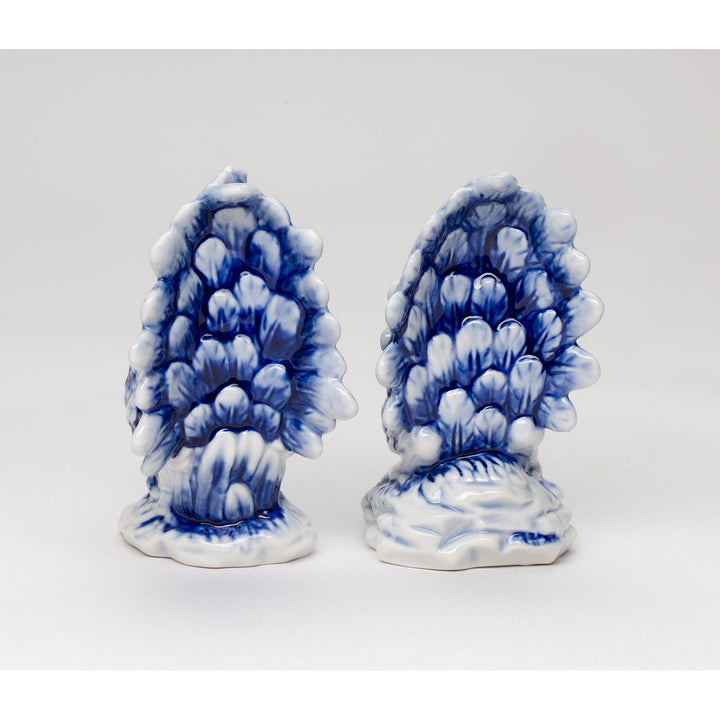 Dutch Blue Ceramic Rooster Salt and Pepper Shakers Image 4