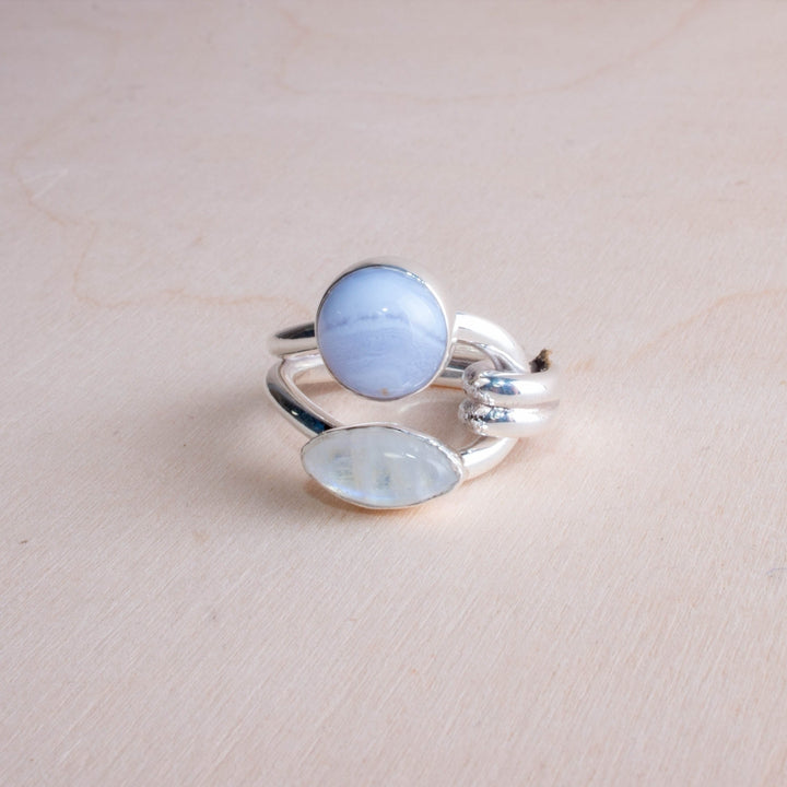 Lace Agate Moonstone Ring Image 1