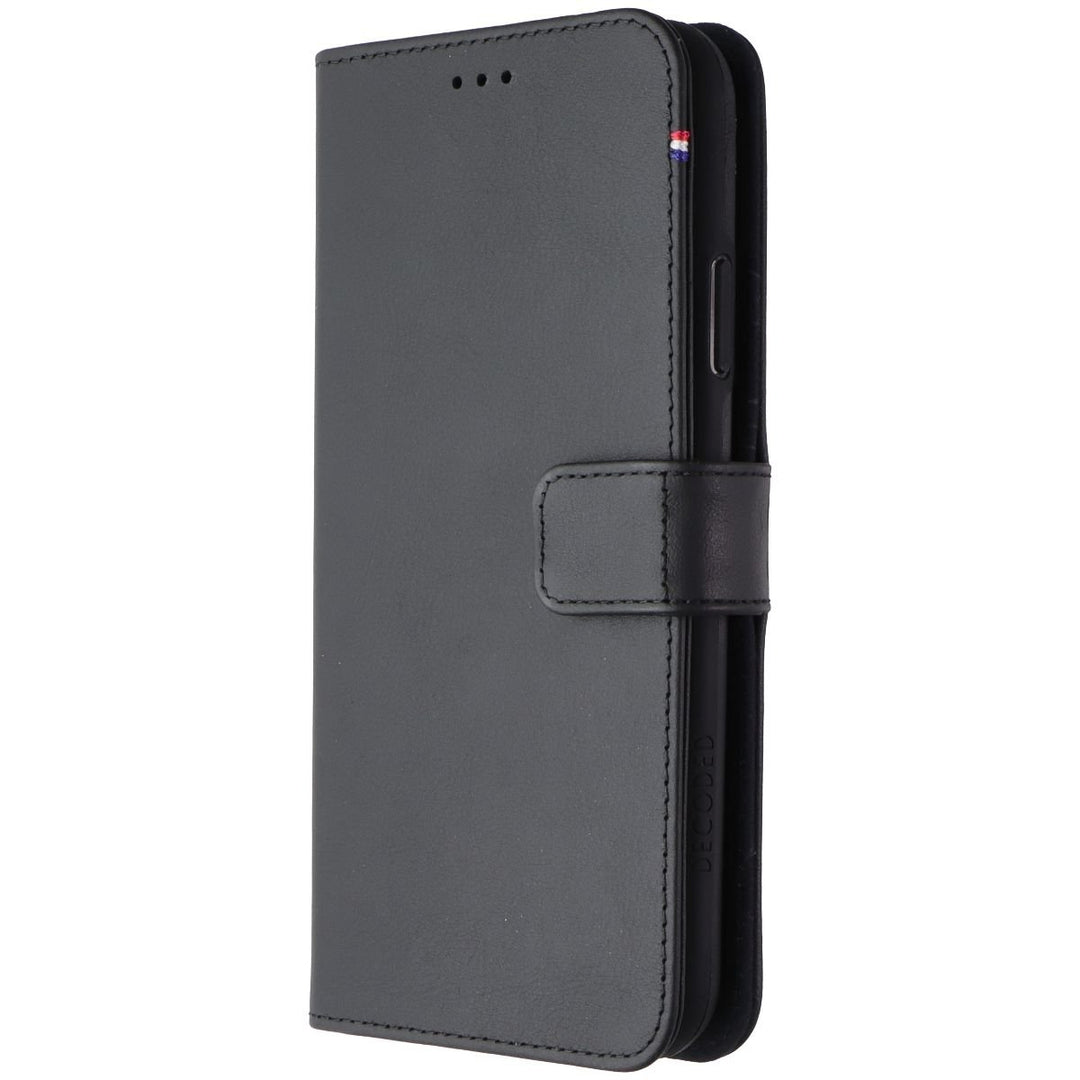 Decoded Detachable Wallet Case for Apple iPhone 11 Pro Max - Black Image 2