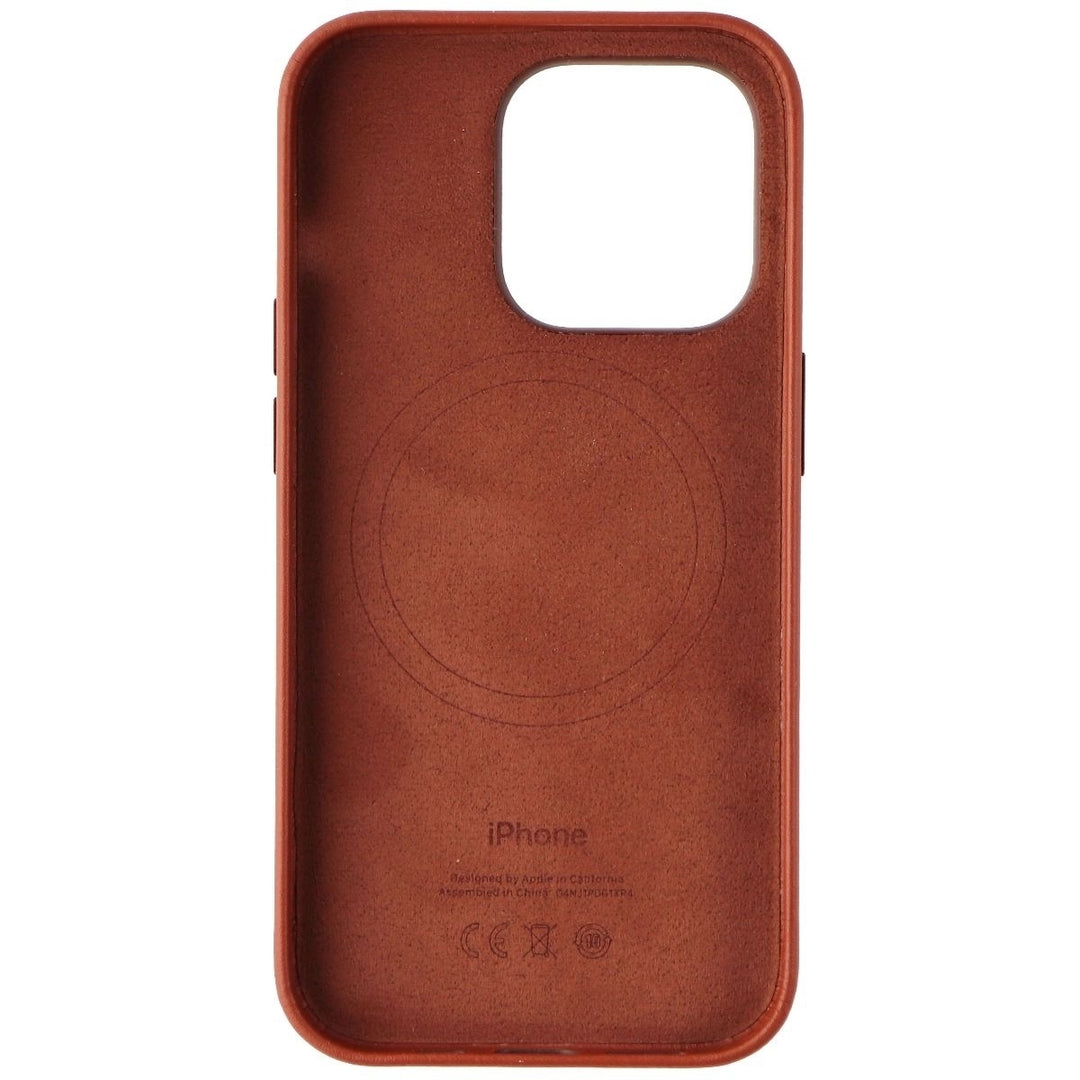 Apple Leather Case for MagSafe for iPhone 14 Pro - Umber Brown (MPPK3ZM/A) Image 3