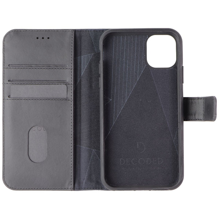 Decoded Detachable Wallet Case for Apple iPhone 11 - Black Image 3