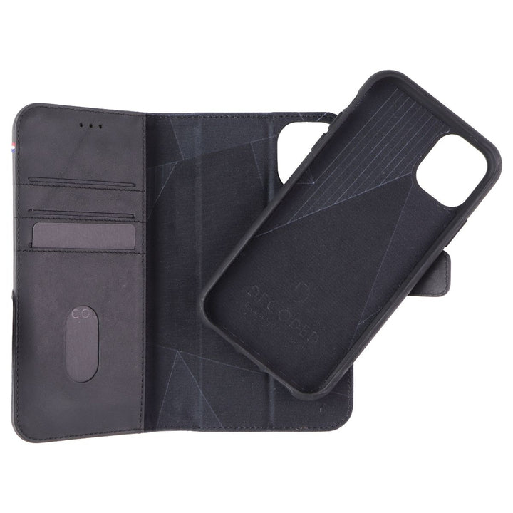 Decoded Detachable Wallet Case for Apple iPhone 11 - Black Image 4