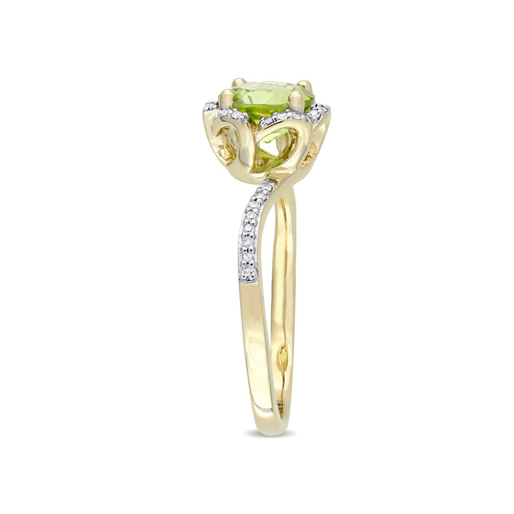 1.52 Carat (cw) Peridot Halo Ring in 14K Yellow Gold with Accent Diamonds Image 2