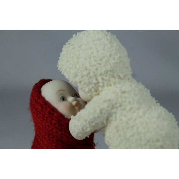 Snowbabies Dept 56 Snuggle Bug 2024 Figurine 6014154 In Box Image 3