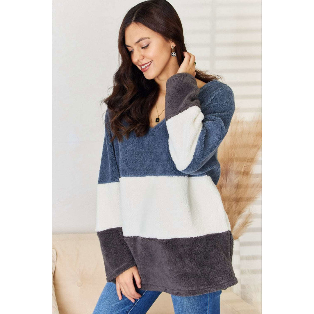 Culture Code Faux faux Color Block V-Neck Sweater Image 3