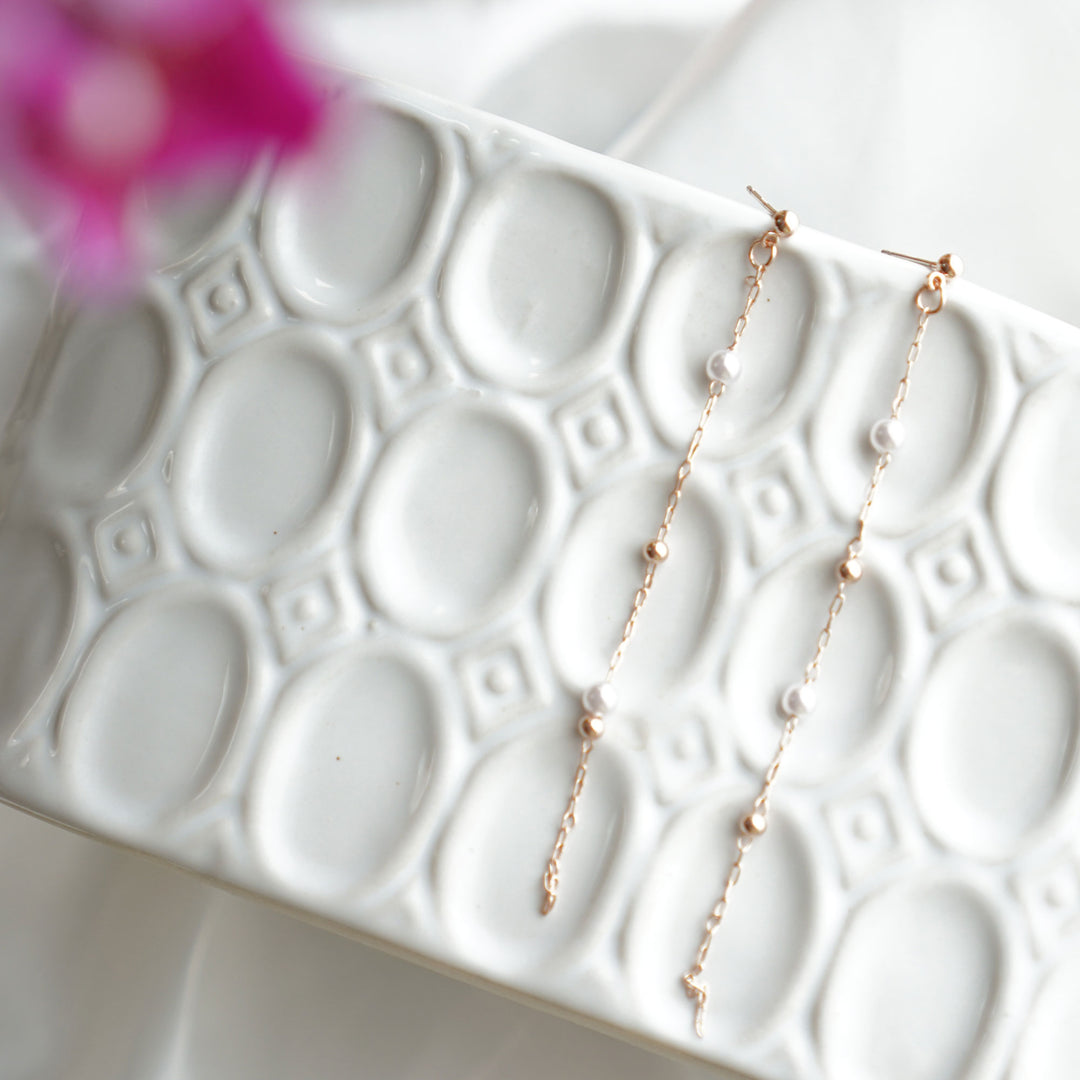 Simple Pearl and Rose Gold Beaded Long Line Dangle Earrings Minimalist Straight Geometric Rose Gold Drop Earrings Image 2