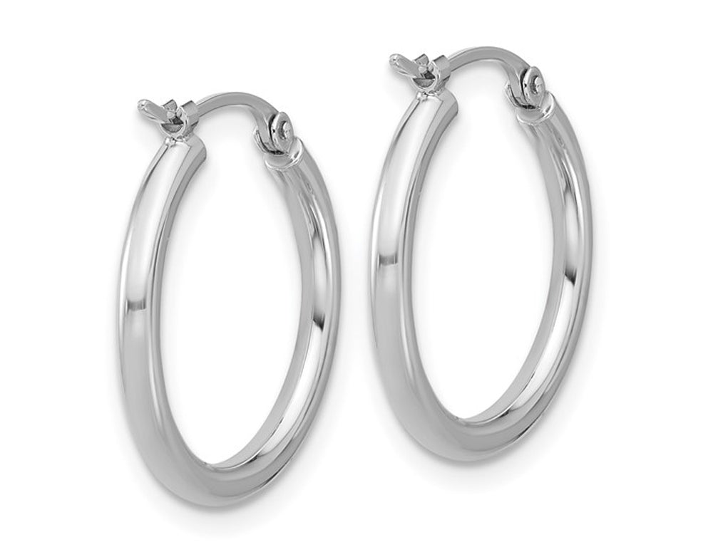 Platinum Polished Classic Round Hoop Earrings (2mm Thick 3/4 inch wide) Image 3