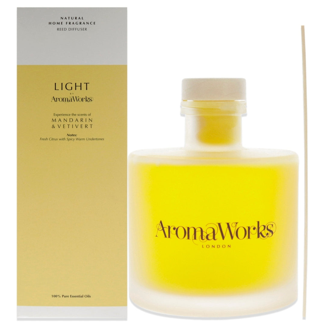 Aromaworks Light Range Reed Diffuser - Mandarin and Vetivert by Aromaworks for Unisex - 6.76 oz Reed Diffuser Image 1