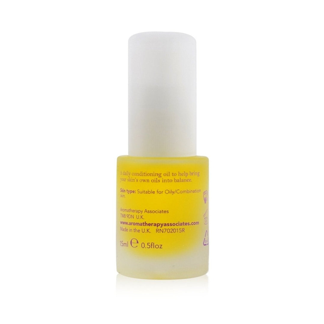 Aromatherapy Associates Mattifying Refining Face Oil 15ml/0.5oz Image 3