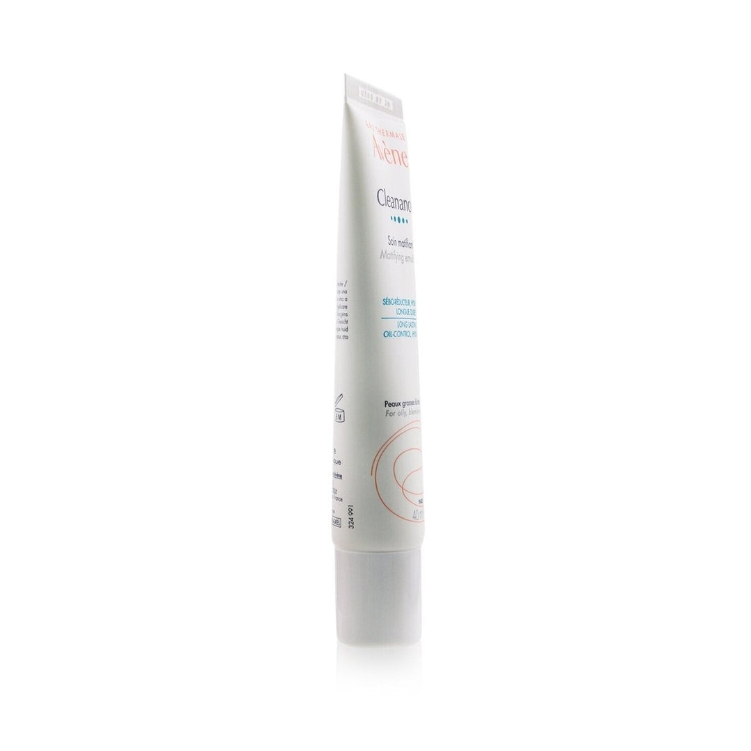 Avene Cleanance Mattifying Emulsion - For Oily Blemish-Prone Skin 40ml/1.35oz Image 2