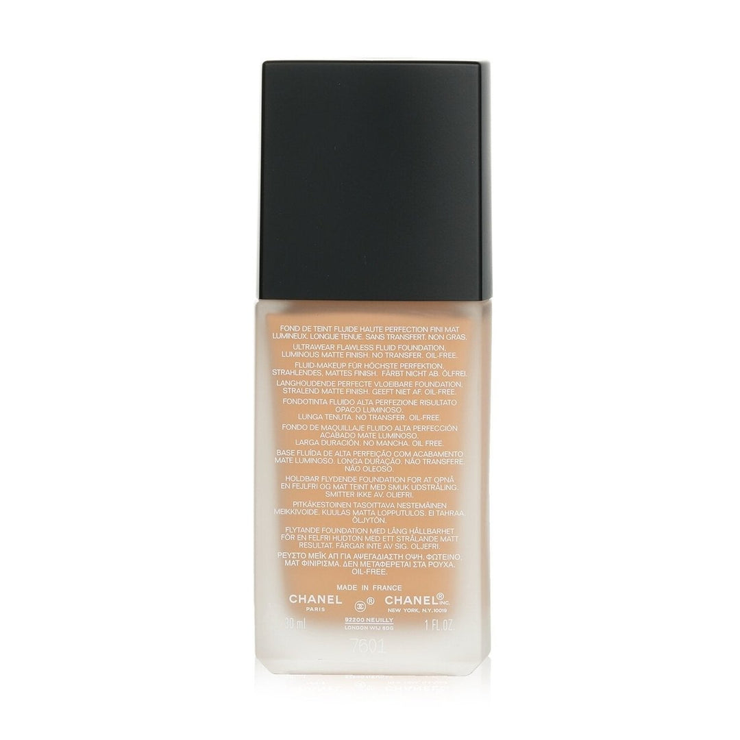 Chanel Ultra Le Teint Ultrawear All Day Comfort Flawless Finish Foundation - B10 30ml/1oz Image 11