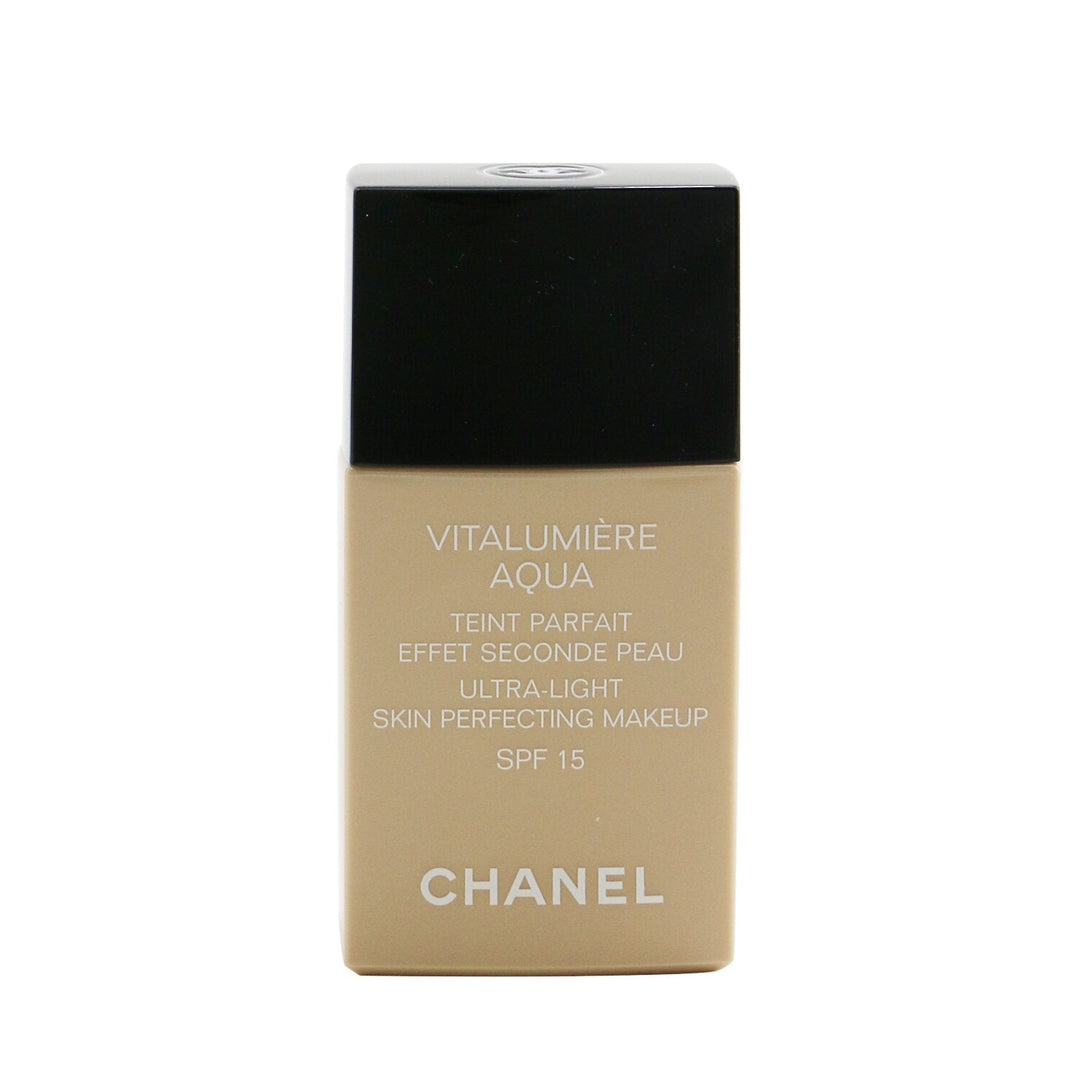 Chanel Vitalumiere Aqua Ultra Light Skin Perfecting M/U SPF15 - 20 Beige 30ml/1oz Image 10