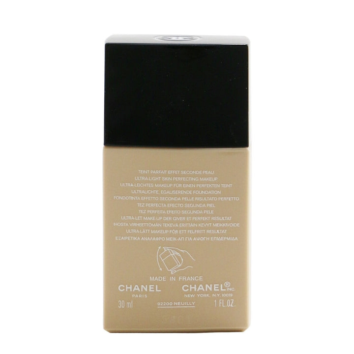 Chanel Vitalumiere Aqua Ultra Light Skin Perfecting M/U SPF15 - 20 Beige 30ml/1oz Image 12