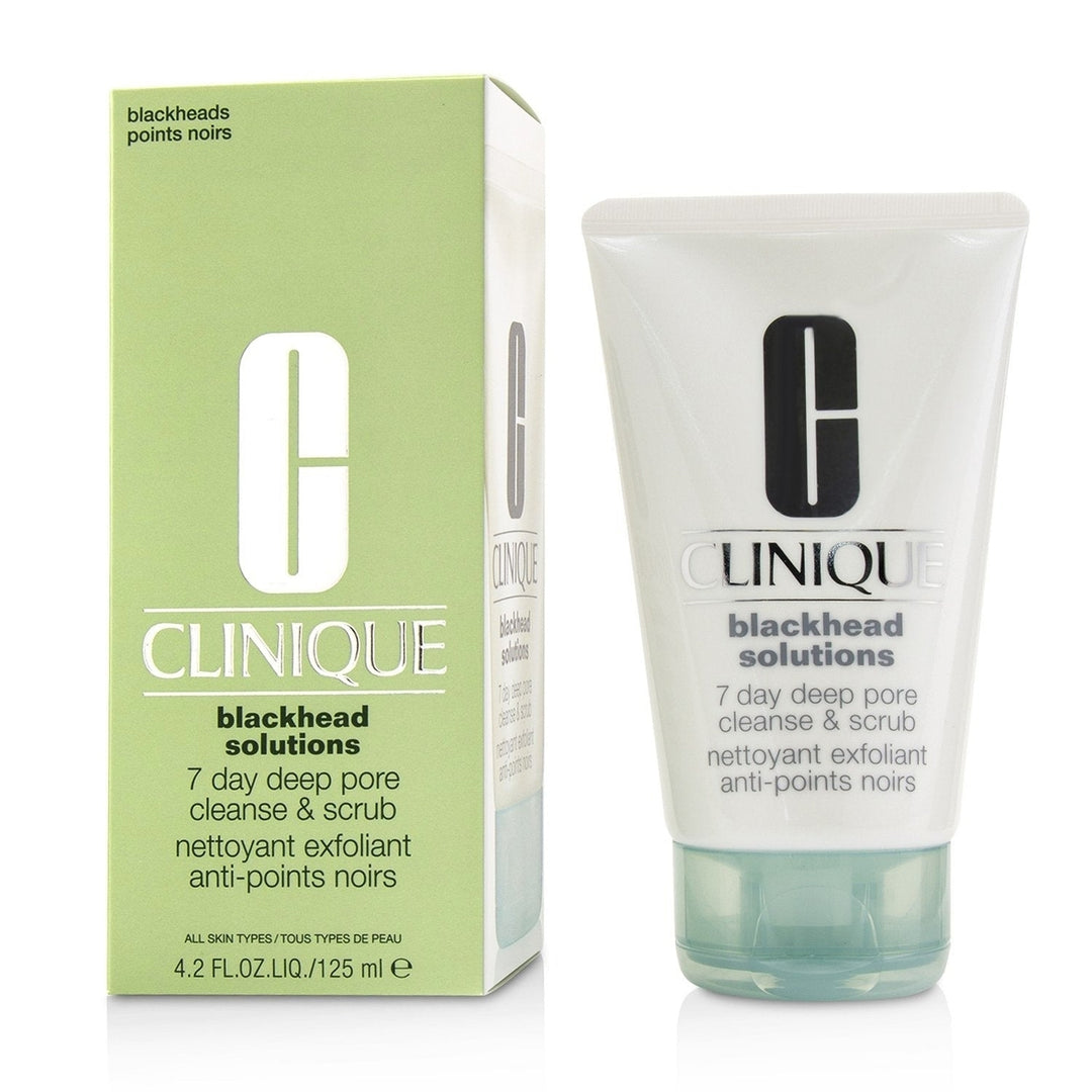 Clinique Blackhead Solutions 7 Days Deep Pore Cleanse and Scrub 125ml/4.2oz Image 2