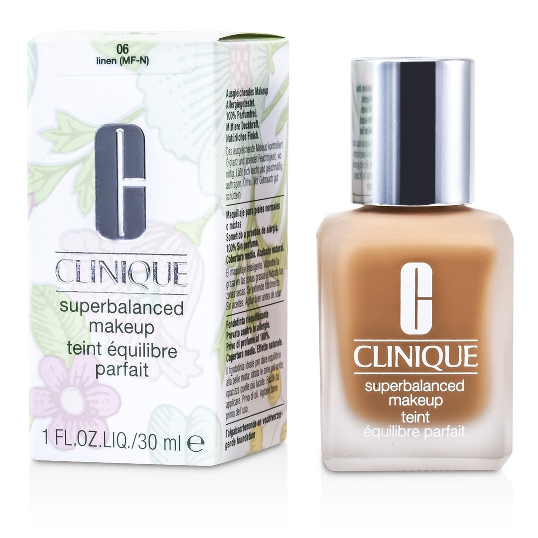 Clinique Superbalanced MakeUp - No. 01 / CN 13.5 Petal 30ml/1oz Image 11