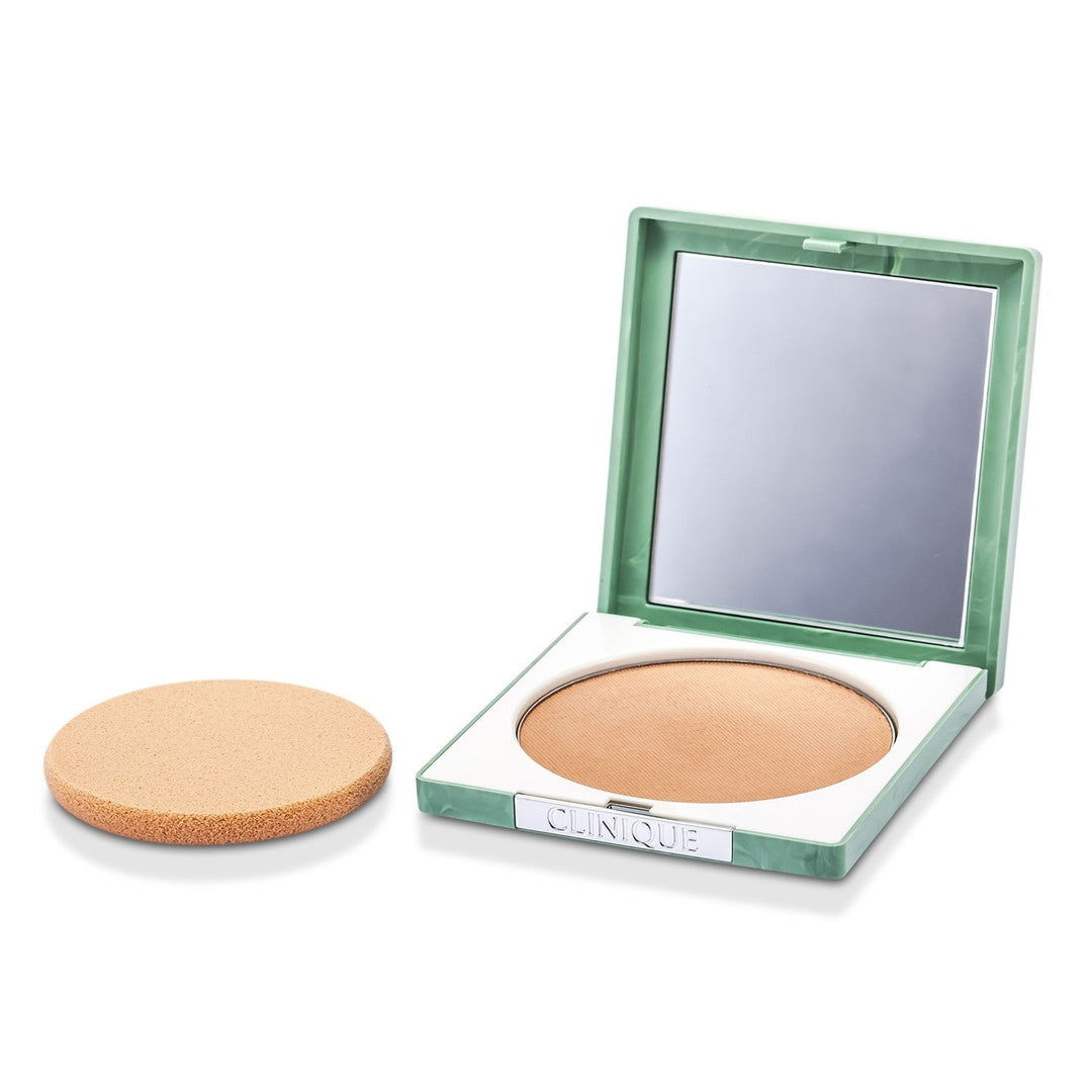 Clinique Superpowder - No. 01 Matte Ivory; Premium price due to scarcity 10g/0.35oz Image 3